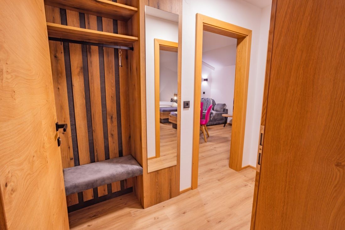Gro&szlig;er Vorraum mit Garderobe