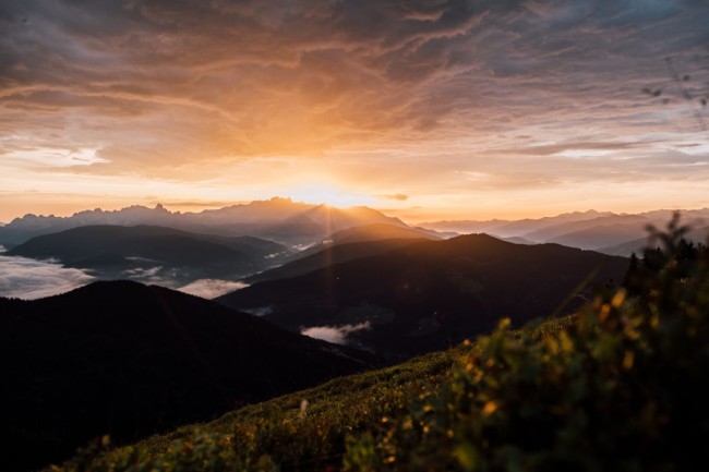 Sonnenaufgangswanderung aufs Hochgr&uuml;ndeck &copy; JOSalzburg